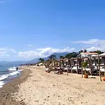 Golden Beach Penthouse, Elviria, Marbella