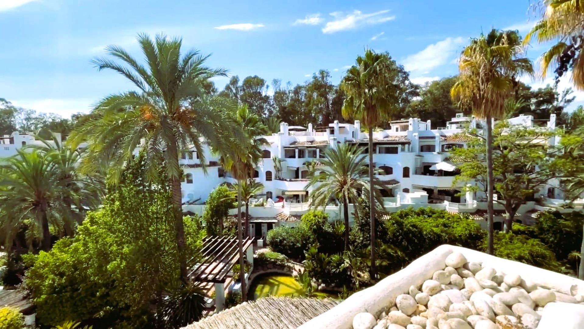 Apartment Golden Penthouse, Elviria,