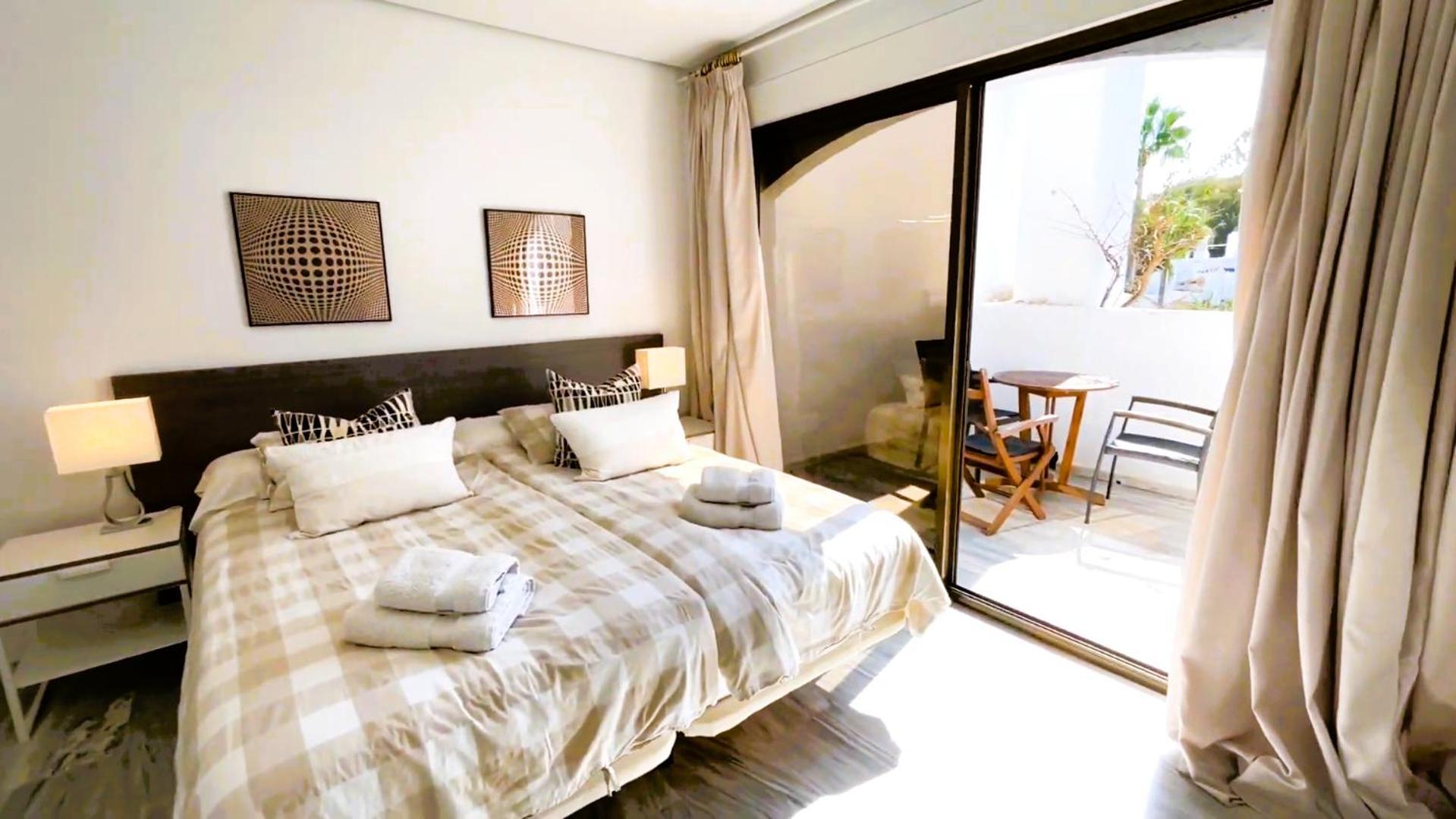 Apartment Golden Penthouse, Elviria, *